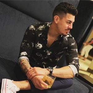 Meet your Posher, Josh